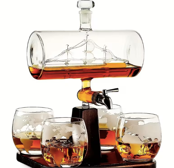 Whiskey &amp; Wine Decanter + 4 Glasses